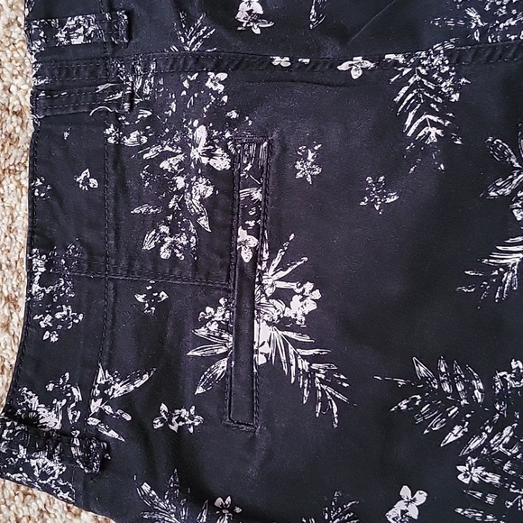 LEE Straight Fit Short - Picture 3 of 6